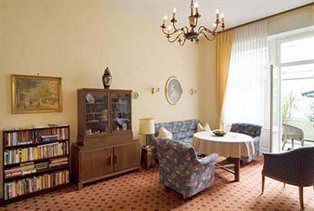 Hotel Spoettel 3*